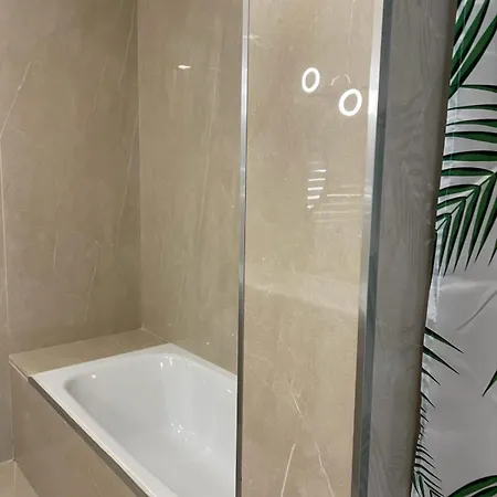 Pensión Próximo A Nova De Gaia Valadares (Vila Nova de Gaia, Porto)