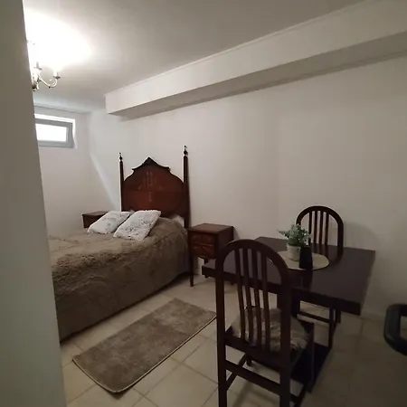 Pensión Próximo A Nova De Gaia *